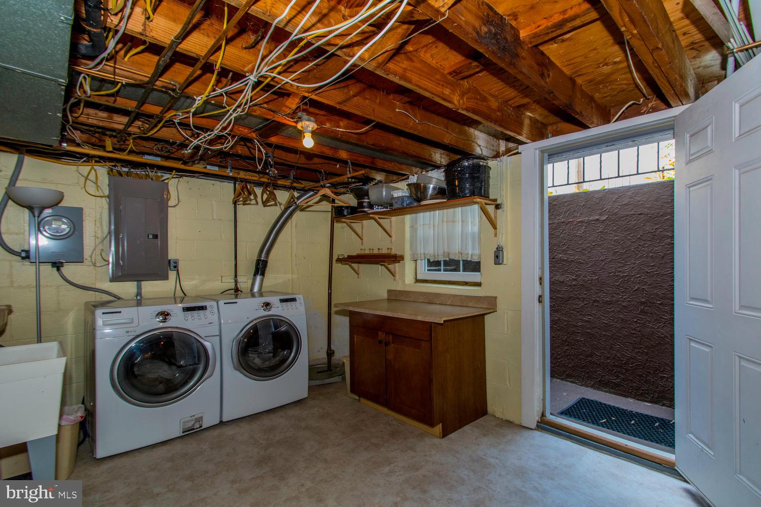 1306 Denbright Road Catonsville, MD 21228 - Photo 53 of 63 Washer & Dryer