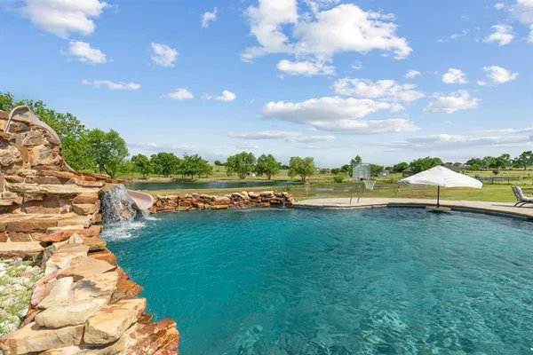 $2,250,000 | 12190 Marion Road, Sanger, TX 76266