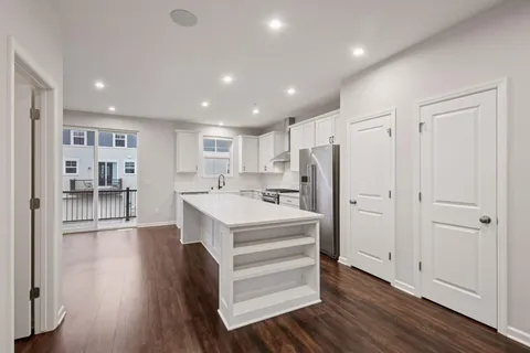 $379,000 | 7685 Anthony Point, Victoria, MN 55386