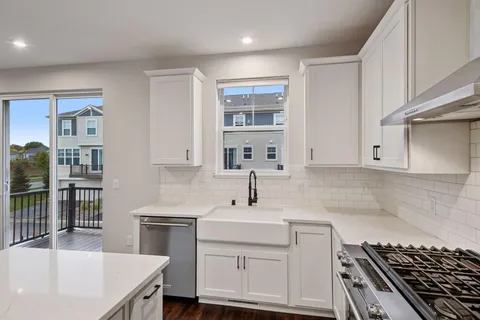 $379,000 | 7685 Anthony Point, Victoria, MN 55386