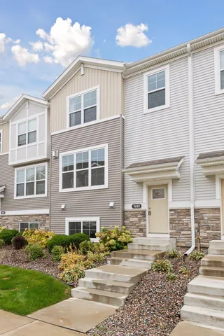 $379,000 | 7685 Anthony Point, Victoria, MN 55386