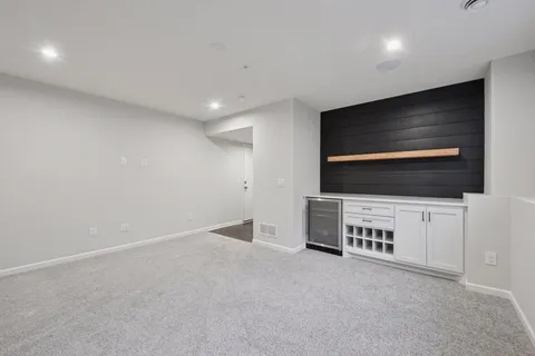 $379,000 | 7685 Anthony Point, Victoria, MN 55386