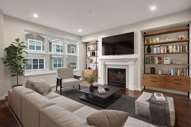 $379,000 | 7685 Anthony Point, Victoria, MN 55386