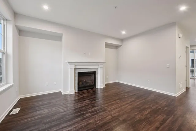 $379,000 | 7685 Anthony Point, Victoria, MN 55386