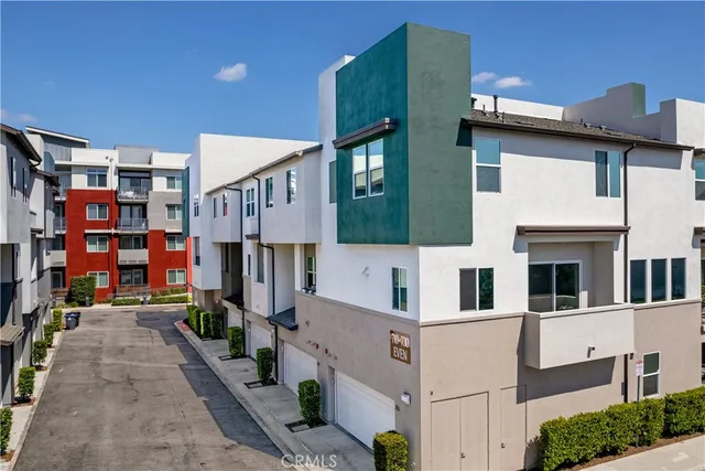 $985,000 | 714 Brooklyn Drive, Brea, CA 92821