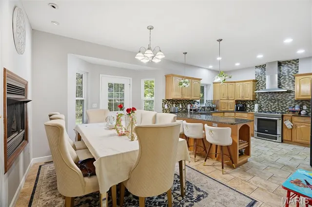 $449,000 | 1611 South Coles Court, Edwardsville, IL 62025