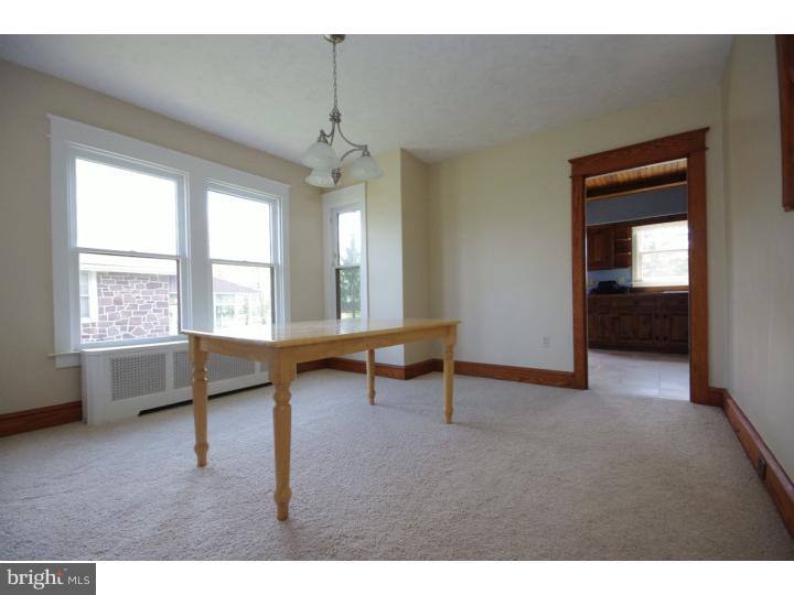 634 Park Road Lansdale, PA 19446 - Photo 4 of 25 Dining Room