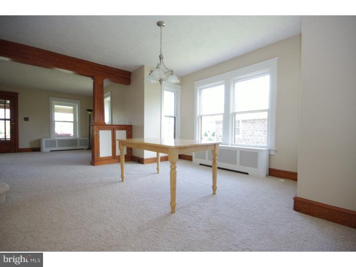 634 Park Road Lansdale, PA 19446 - Photo 5 of 25 Dining Room