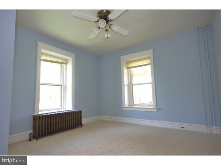 634 Park Road Lansdale, PA 19446 - Photo 9 of 25 Bedroom - Main
