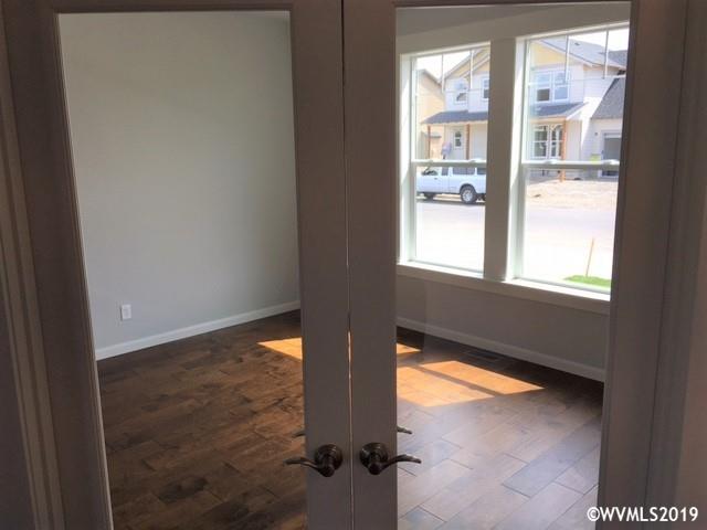 5931 Northeast Trask Lane Albany, OR 97321 - Photo 2 of 17