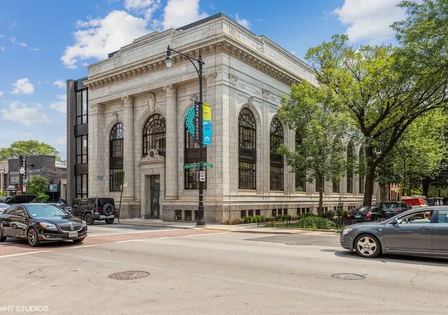 $9,300 | 1425 West Fullerton Avenue, Unit 3N, Chicago, IL 60614