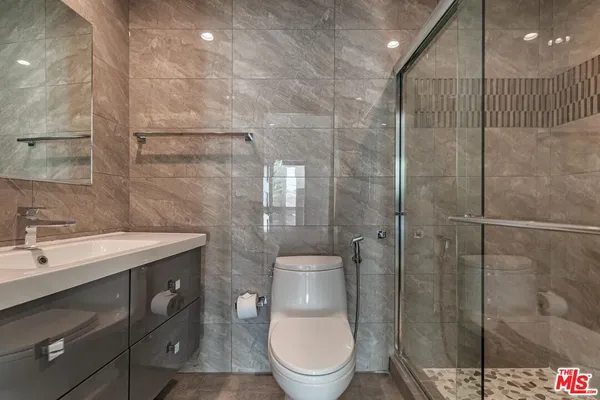 $27,500 | 502 Evelyn Place, Beverly Hills, CA 90210