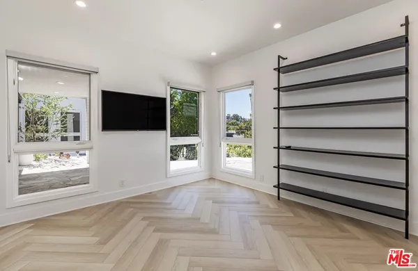 $27,500 | 502 Evelyn Place, Beverly Hills, CA 90210