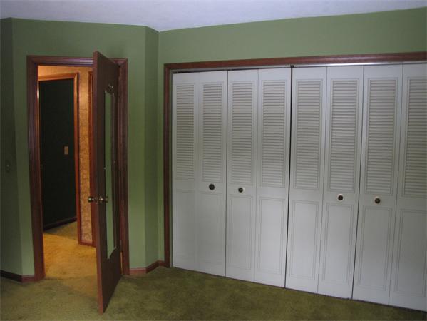 31 Wilbraham Road Hampden, MA 01036 - Photo 7 of 19 a view of entryway with a small space