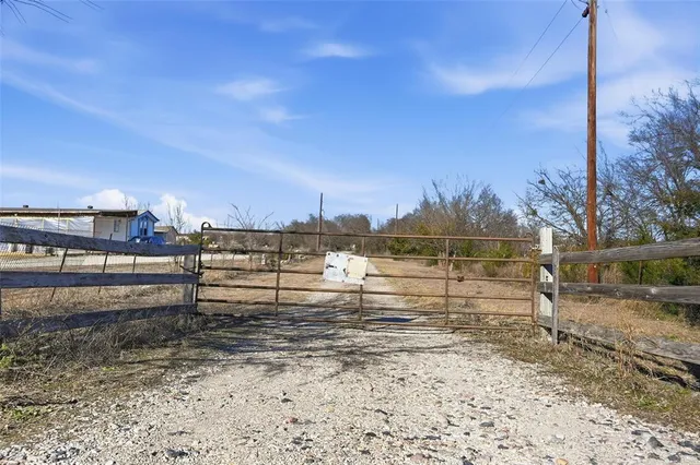 $449,999 | 1997 County Road 655, Farmersville, TX 75442