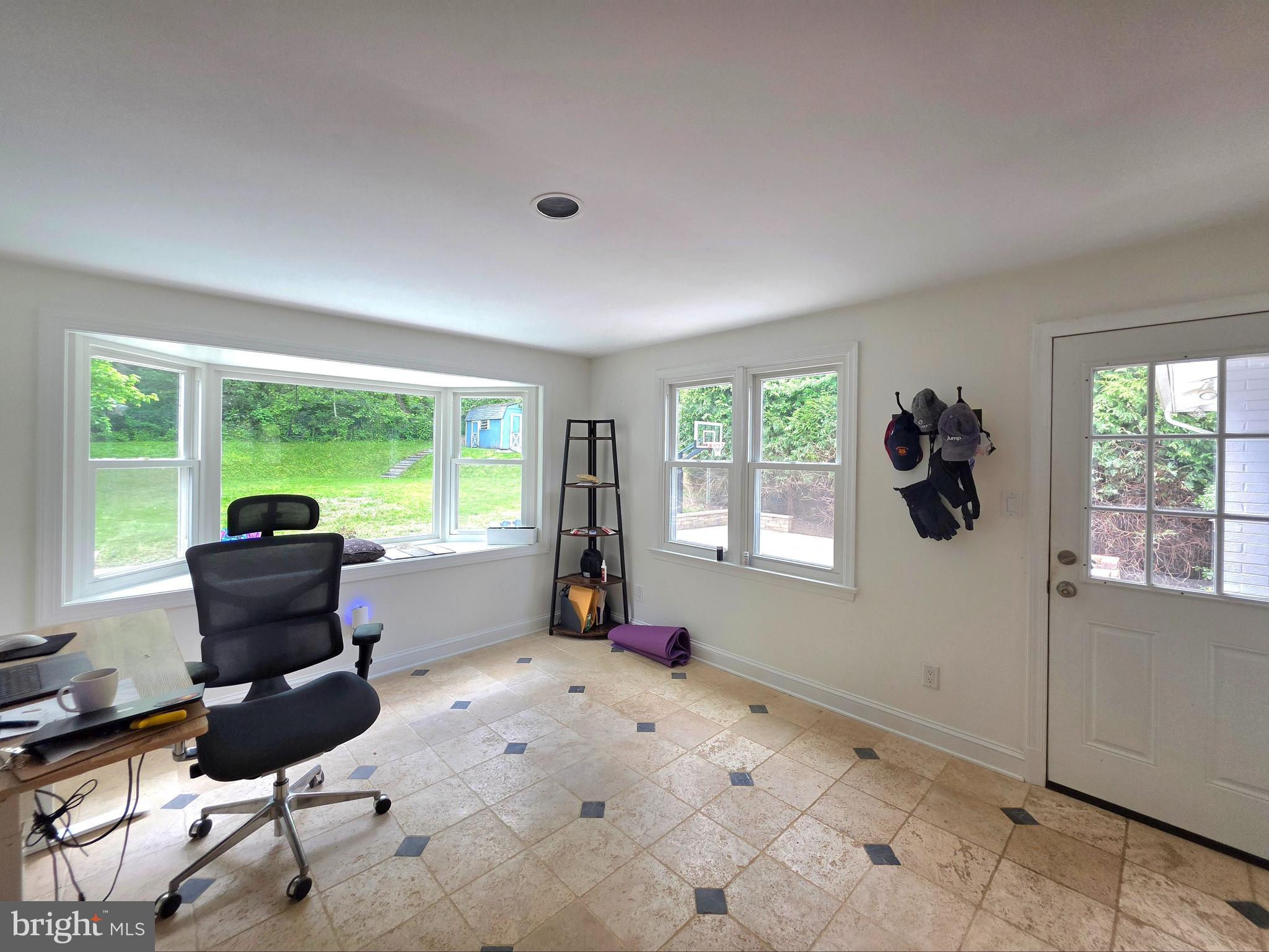 8300 Beech Tree Road Bethesda, MD 20817 - Photo 10 of 34