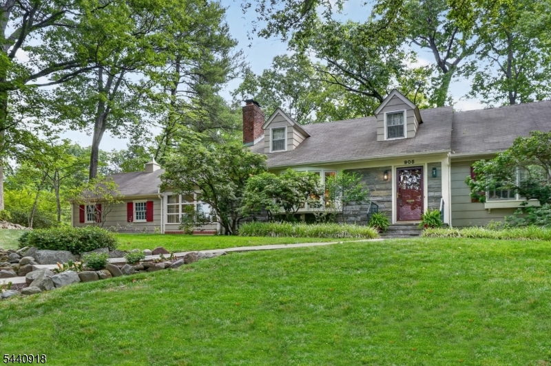 905 Charlotte Road Plainfield, NJ 07060 - Photo 39 of 44