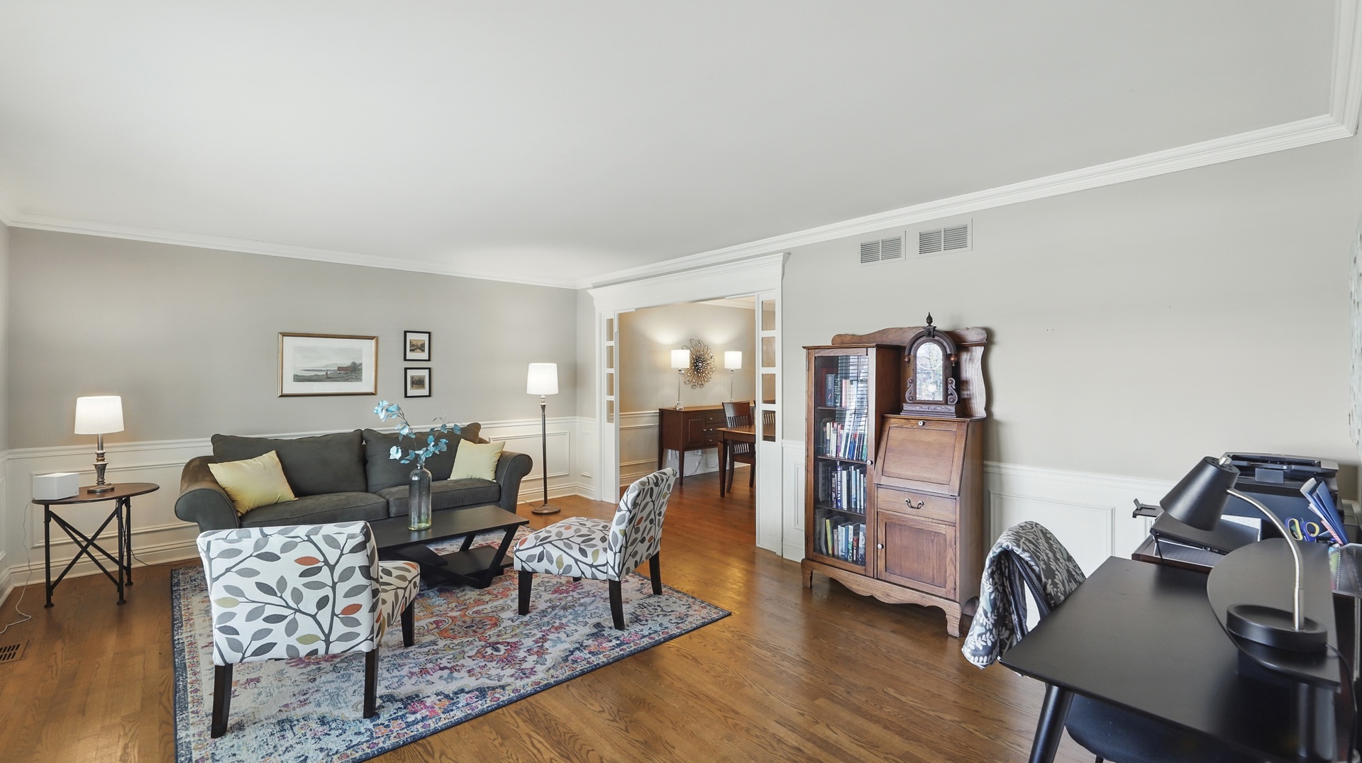 533 Warwick Drive Naperville, IL 60565 - Photo 2 of 25