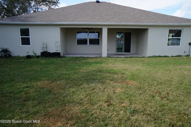 $2,500 | 153 Oakcrest Avenue Northeast, Palm Bay, FL 32907