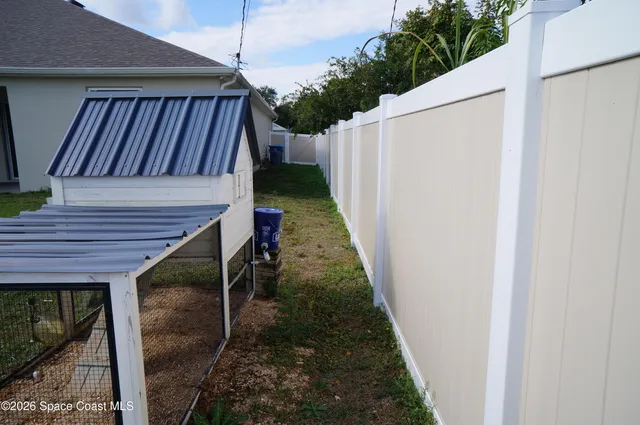 $2,500 | 153 Oakcrest Avenue Northeast, Palm Bay, FL 32907