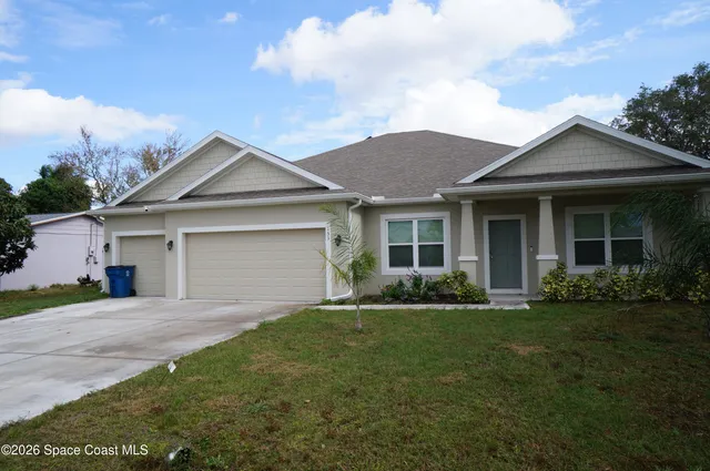 $2,500 | 153 Oakcrest Avenue Northeast, Palm Bay, FL 32907