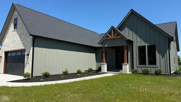$625,000 | 9036 East Gayle Drive, Morgantown, IN 46160