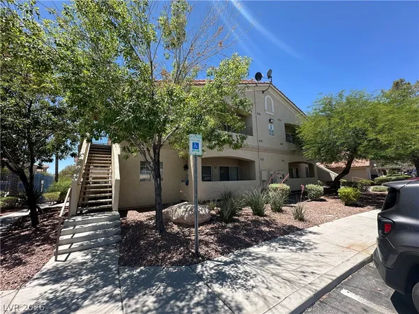 $1,160 | 1881 West Alexander Road, Unit 2076, North Las Vegas, NV 89032