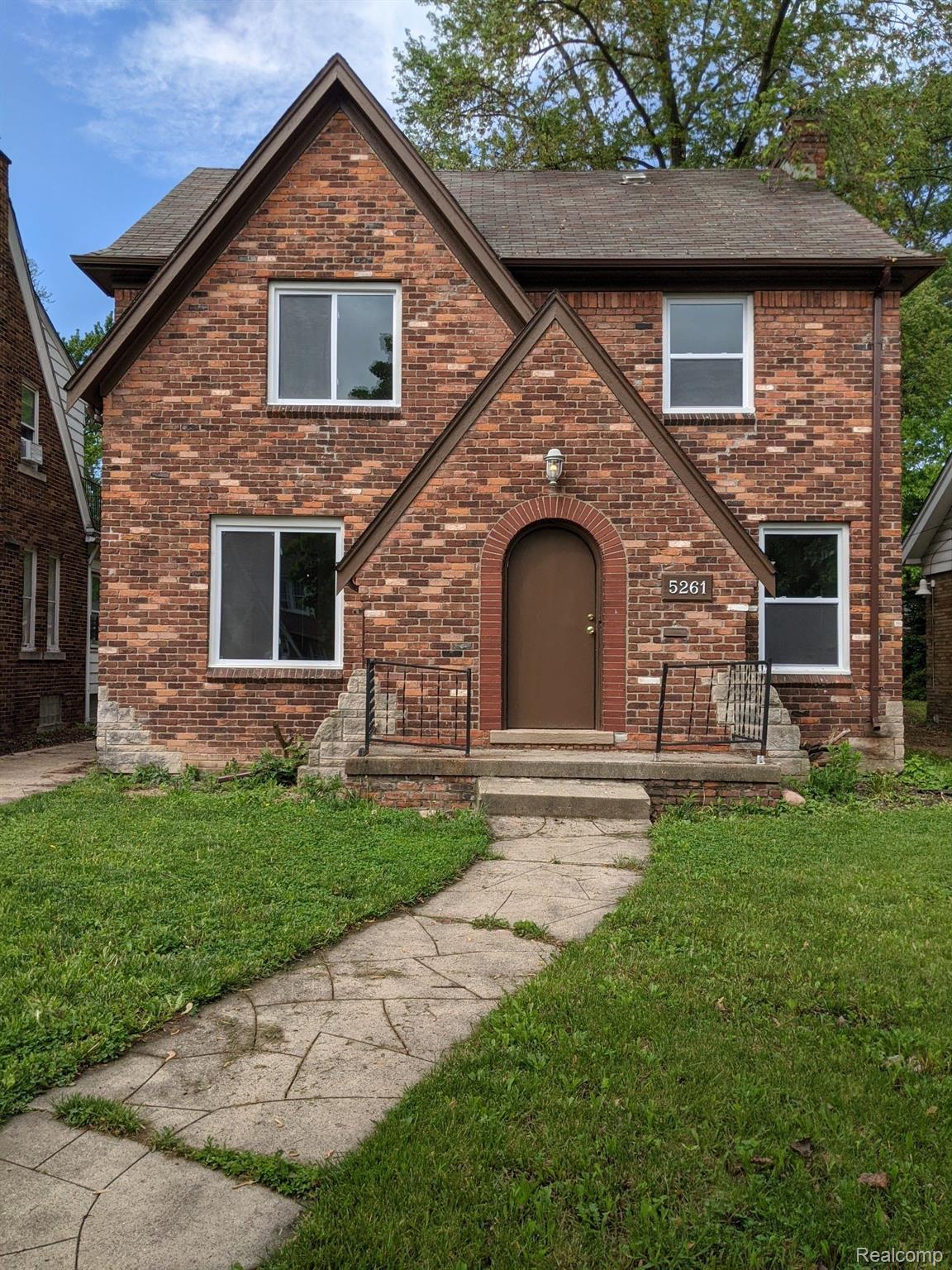 5261 Audubon Road Detroit, MI 48224 - Photo 1 of 11 Gallery Image 1