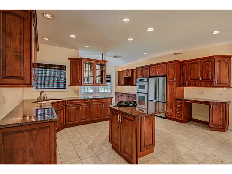 97 Wilbur Road Lincoln, RI 02865 - Photo 2 of 11 Kitchen.