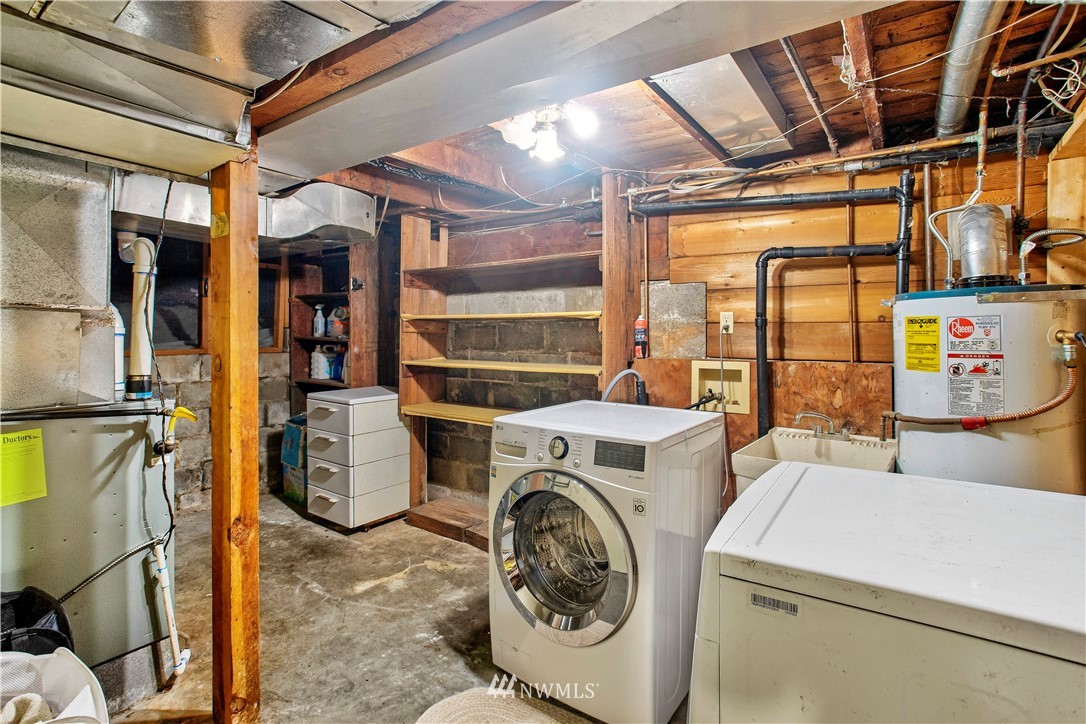 16919 112th Place Northeast Bothell, WA 98011 - Photo 23 of 40 a utility room with dryer and washer