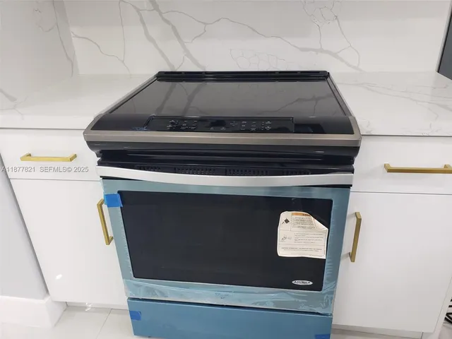 $599,000 | 150 Northeast 169th Terrace, North Miami Beach, FL 33162