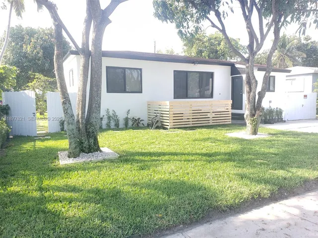 $599,000 | 150 Northeast 169th Terrace, North Miami Beach, FL 33162