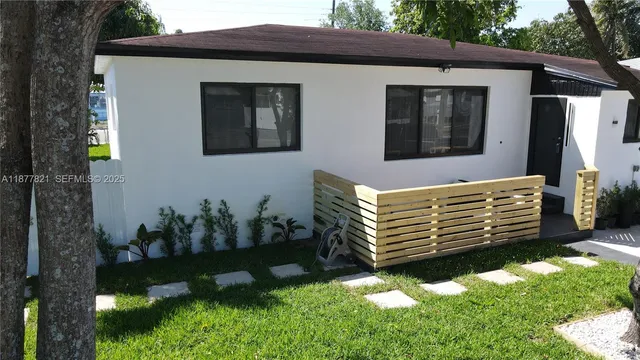 $599,000 | 150 Northeast 169th Terrace, North Miami Beach, FL 33162