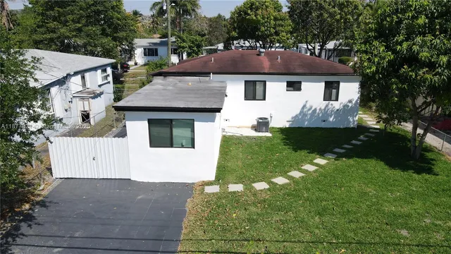 $599,000 | 150 Northeast 169th Terrace, North Miami Beach, FL 33162