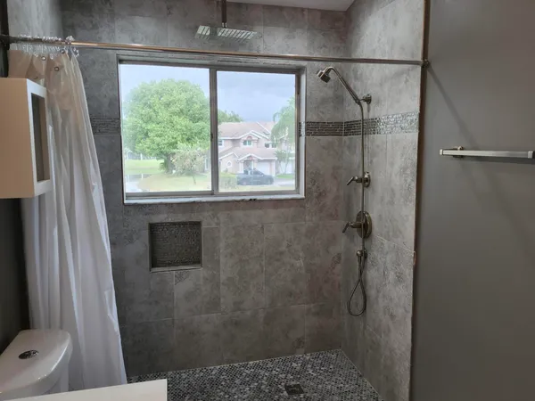 $2,950 | 1919 Discovery Circle East, Deerfield Beach, FL 33442