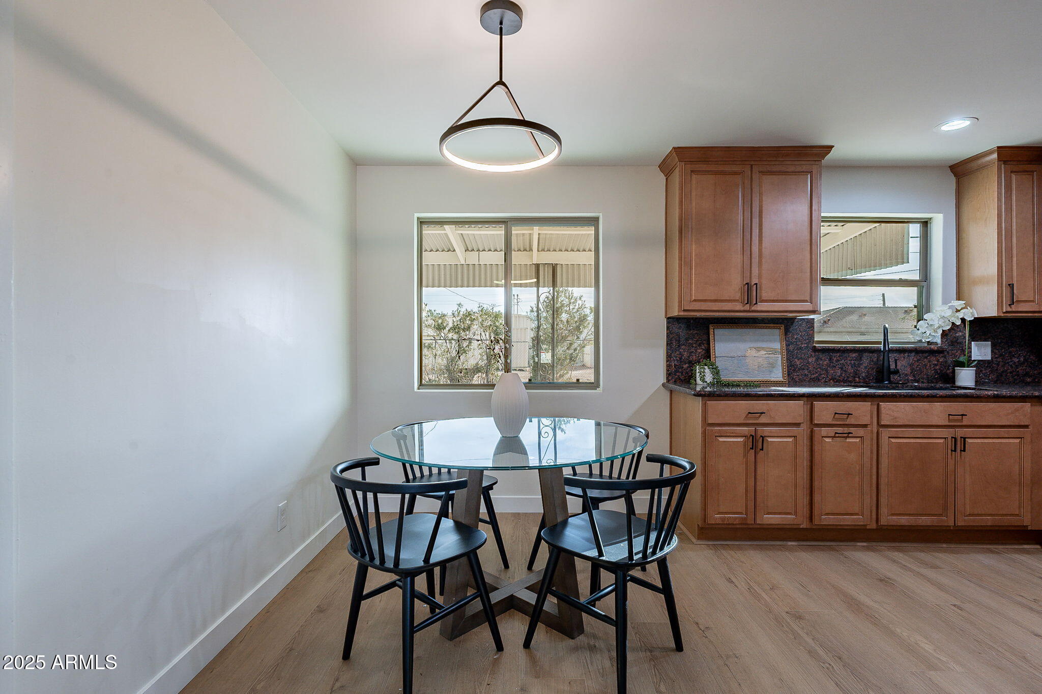 3321 East Almeria Road Phoenix, AZ 85008 - Photo 20 of 40 15-web-or-mls-Almeria-15