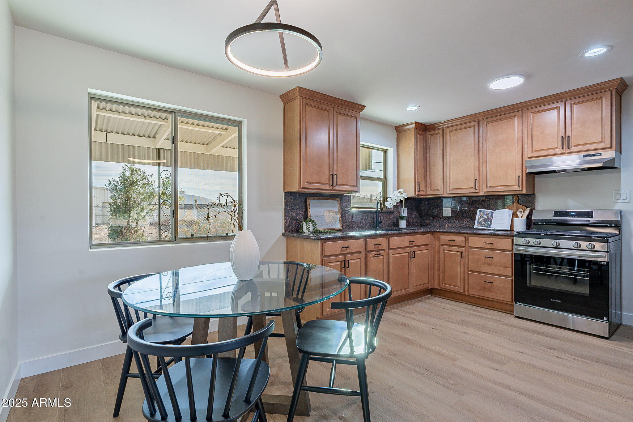 3321 East Almeria Road Phoenix, AZ 85008 - Photo 21 of 40 16-web-or-mls-Almeria-16