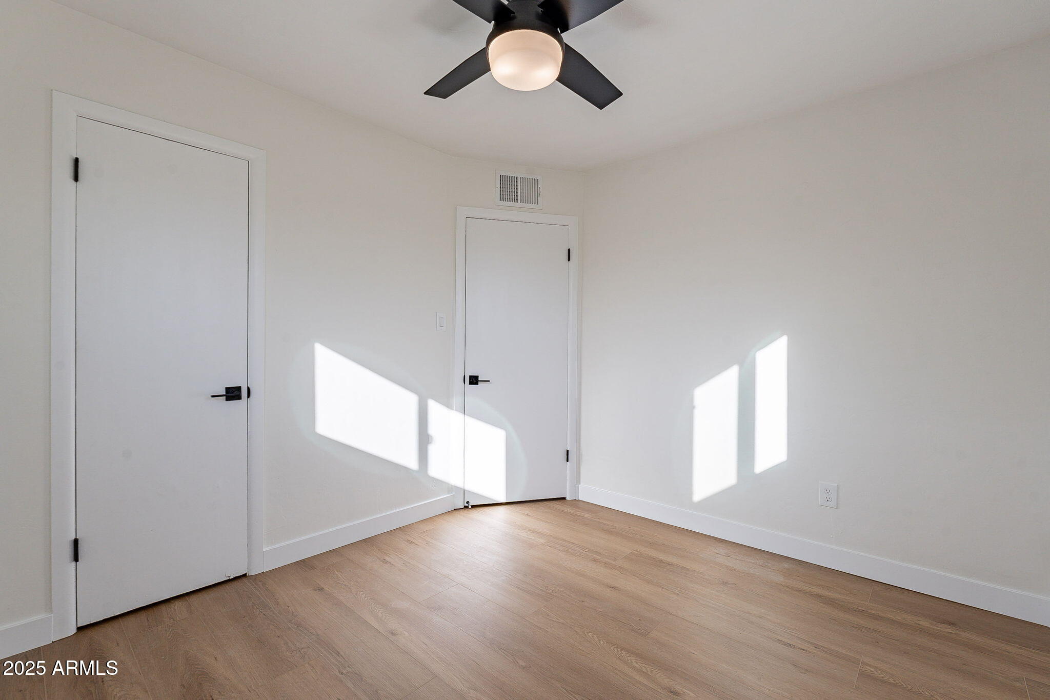 3321 East Almeria Road Phoenix, AZ 85008 - Photo 32 of 40 30-web-or-mls-Almeria-30