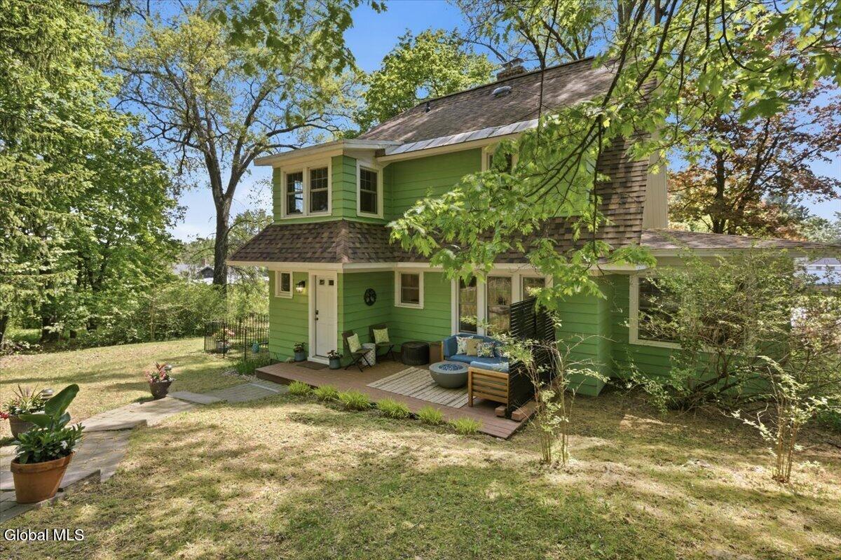 1505 Van Antwerp Road Niskayuna, NY 12309 - Photo 27 of 34 09-002_MW2_9552