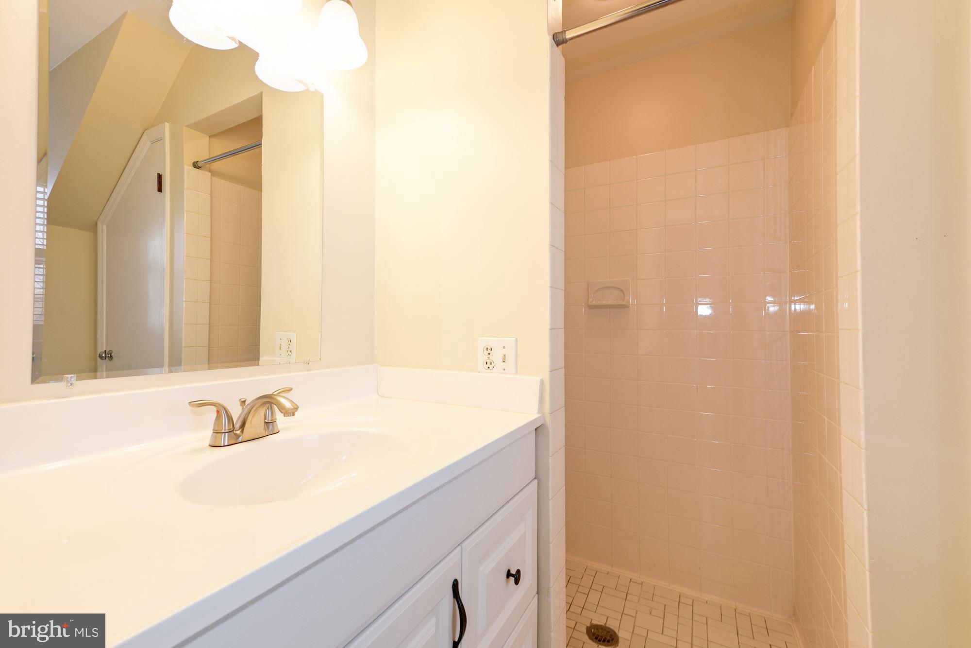 1245 Portner Road Alexandria, VA 22314 - Photo 22 of 30