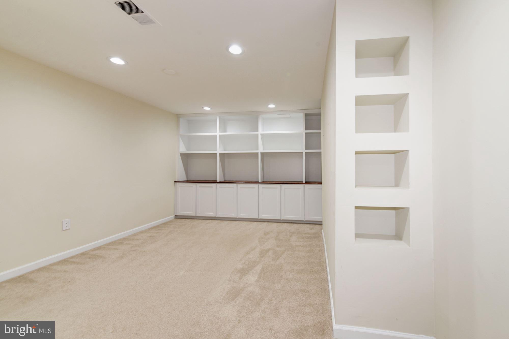 1245 Portner Road Alexandria, VA 22314 - Photo 26 of 30