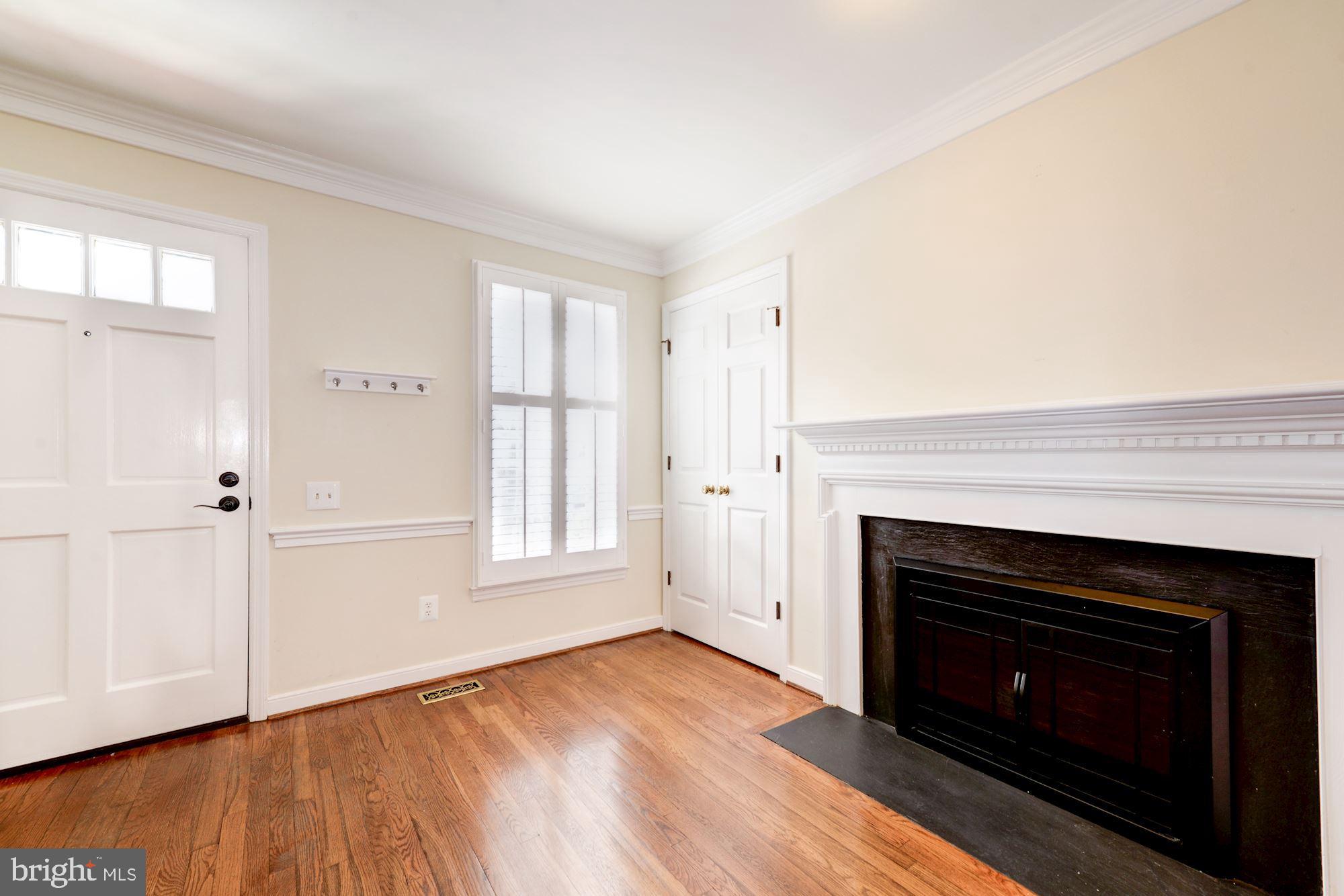1245 Portner Road Alexandria, VA 22314 - Photo 5 of 30