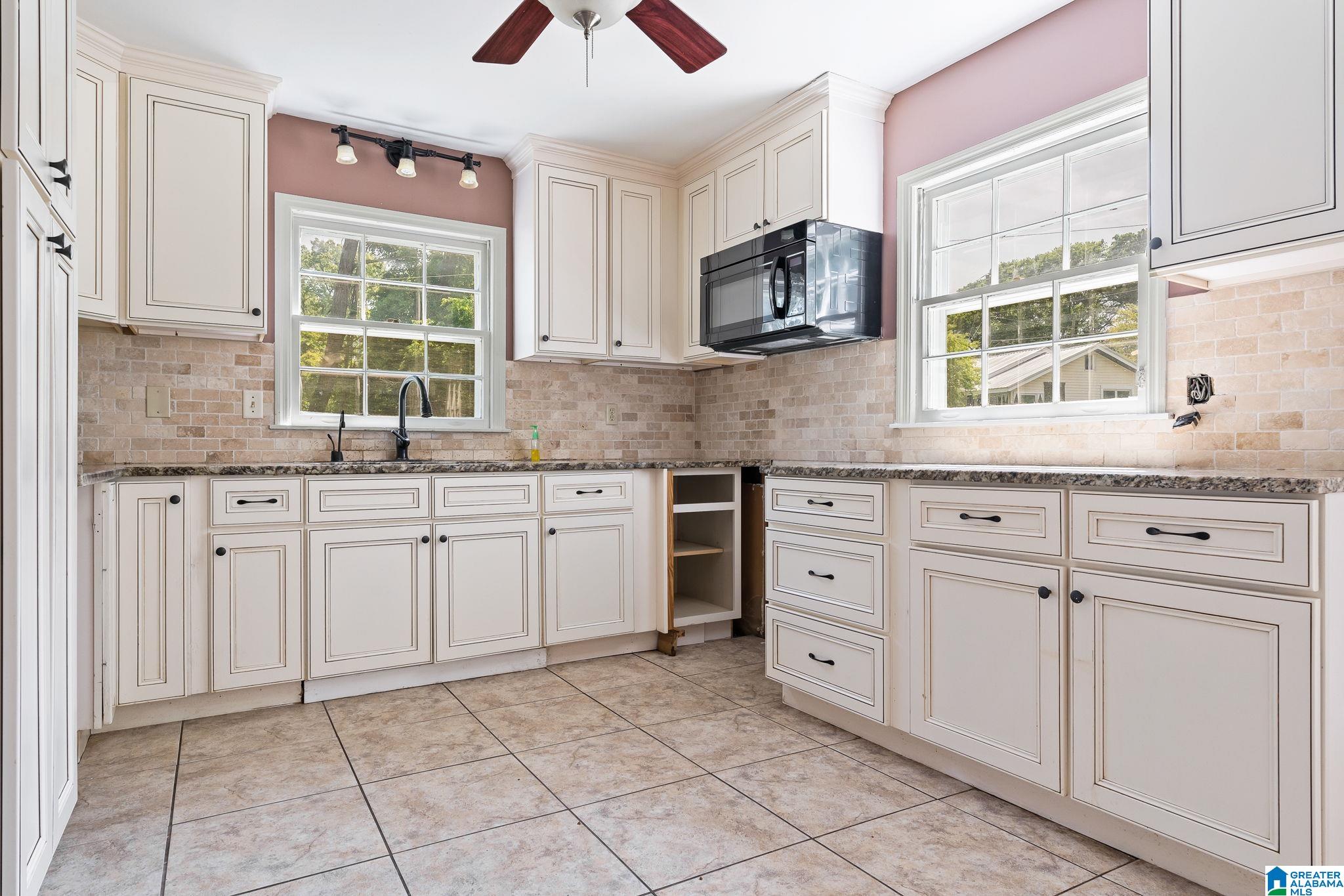 4012 Hunters Lane Birmingham, AL 35243 - Photo 7 of 34