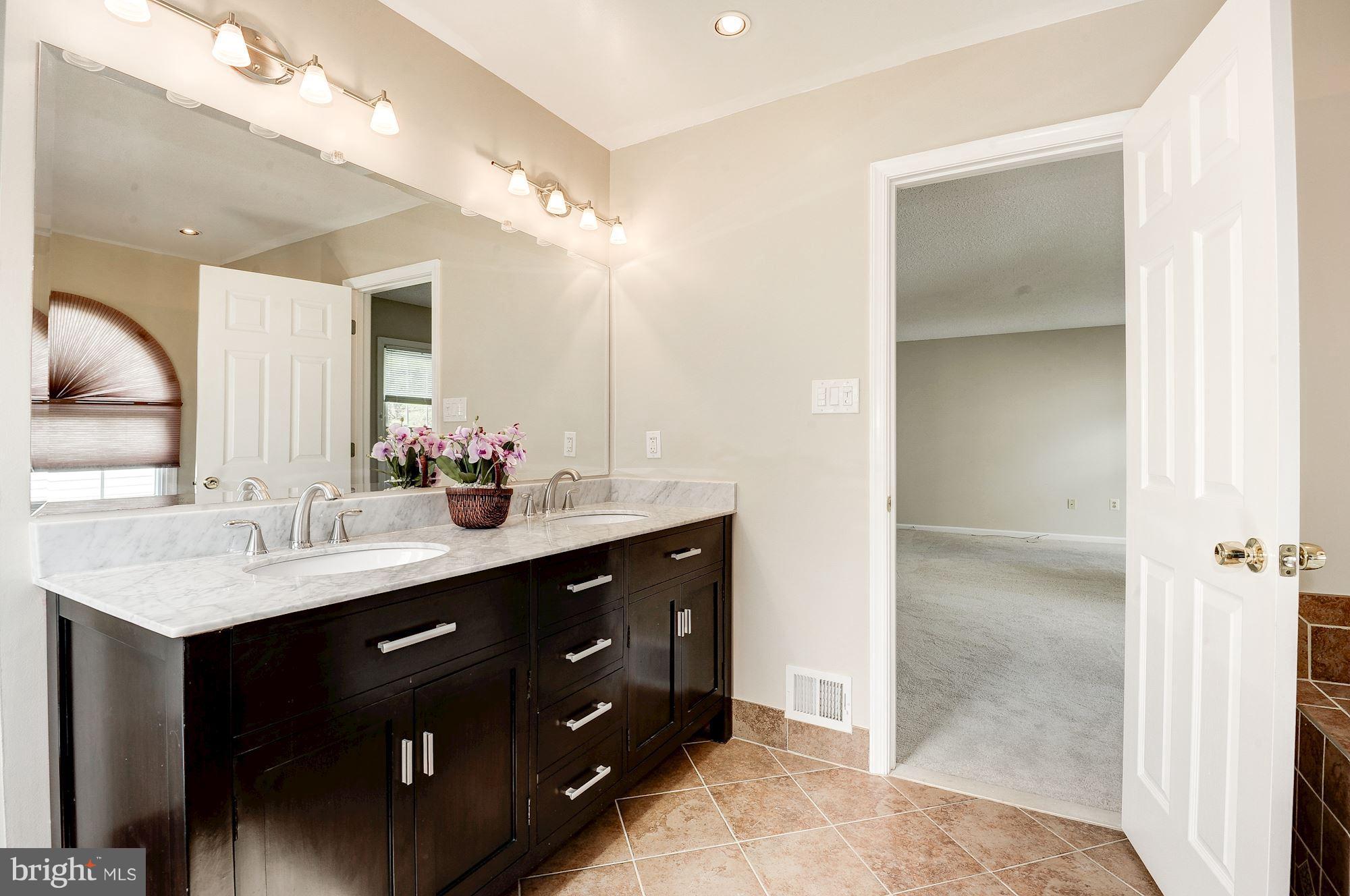 13561 Coachlamp Lane Silver Spring, MD 20906 - Photo 16 of 30 Bath (Master)