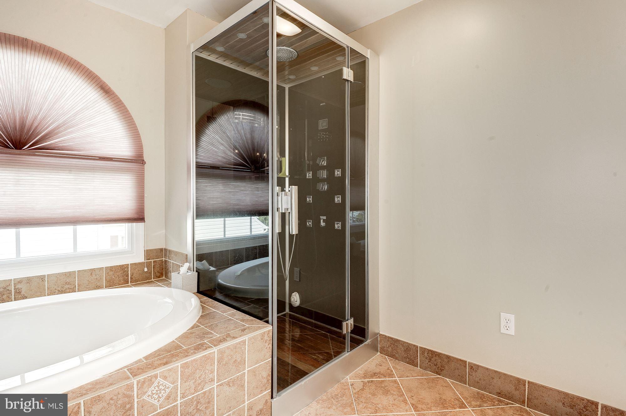 13561 Coachlamp Lane Silver Spring, MD 20906 - Photo 18 of 30 Bath (Master)