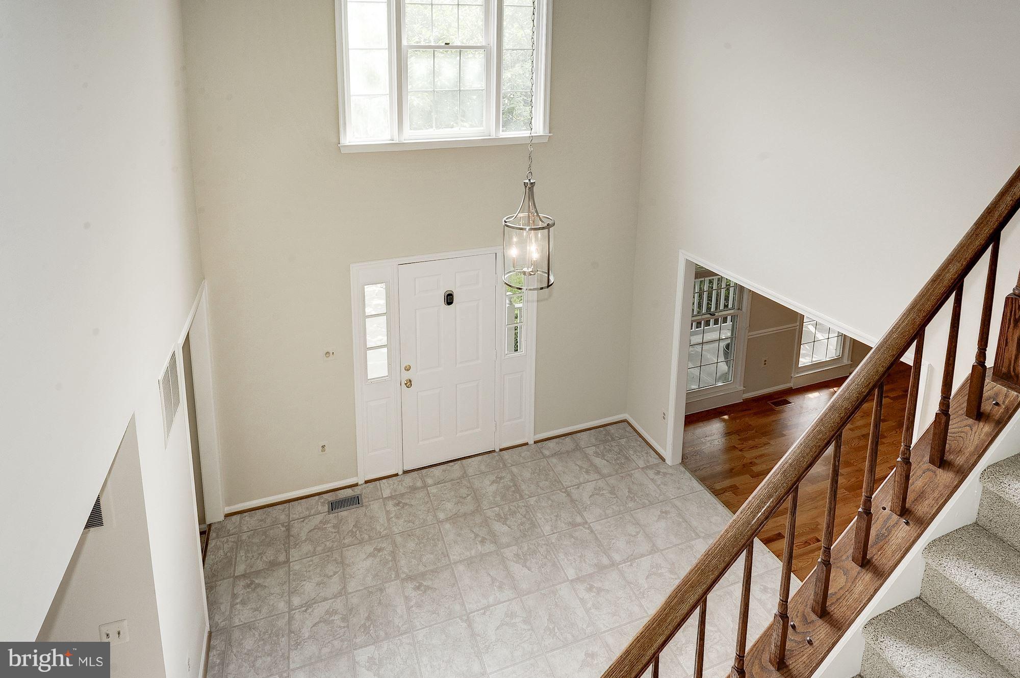 13561 Coachlamp Lane Silver Spring, MD 20906 - Photo 3 of 30 Interior (General)