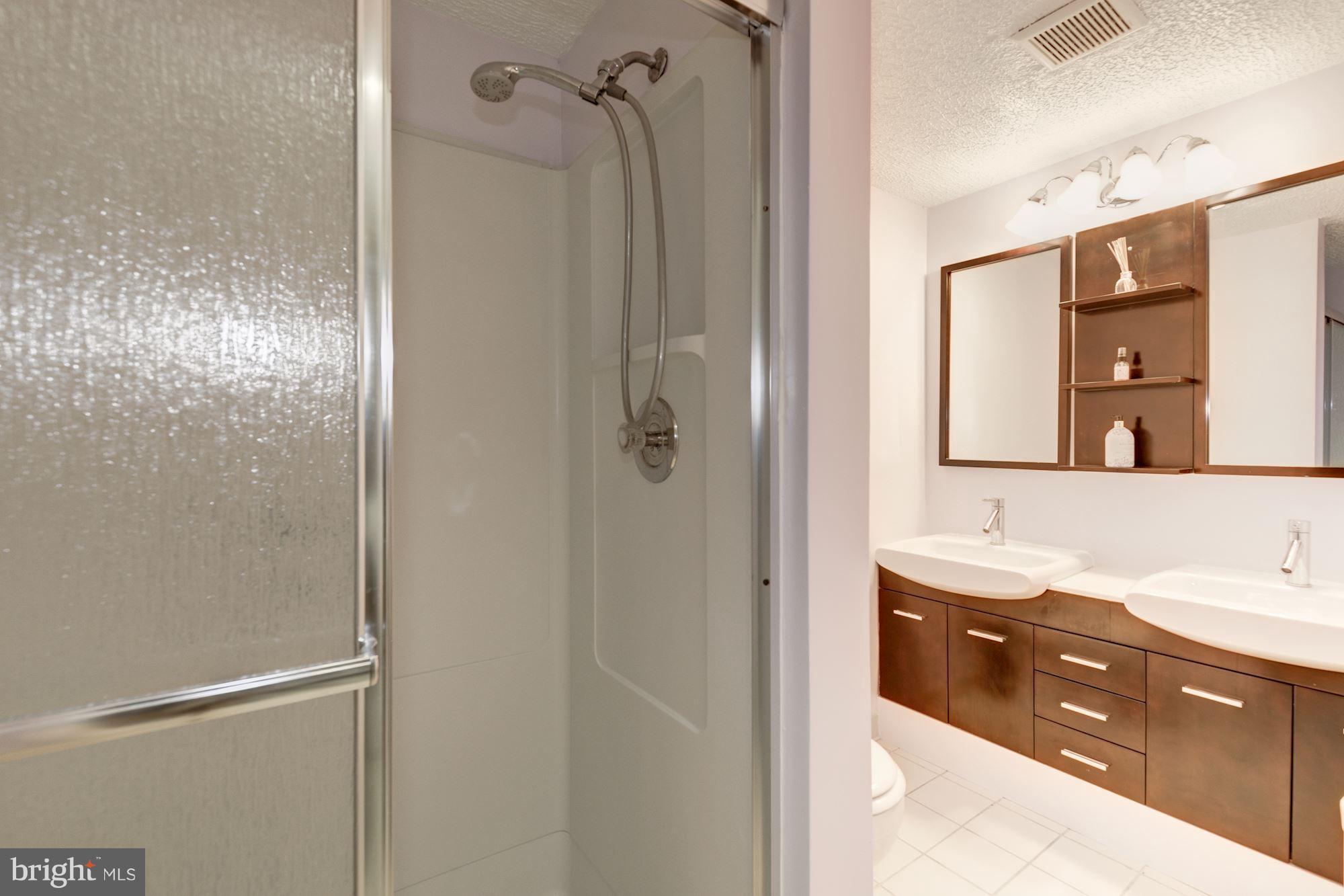 13561 Coachlamp Lane Silver Spring, MD 20906 - Photo 27 of 30 Bath