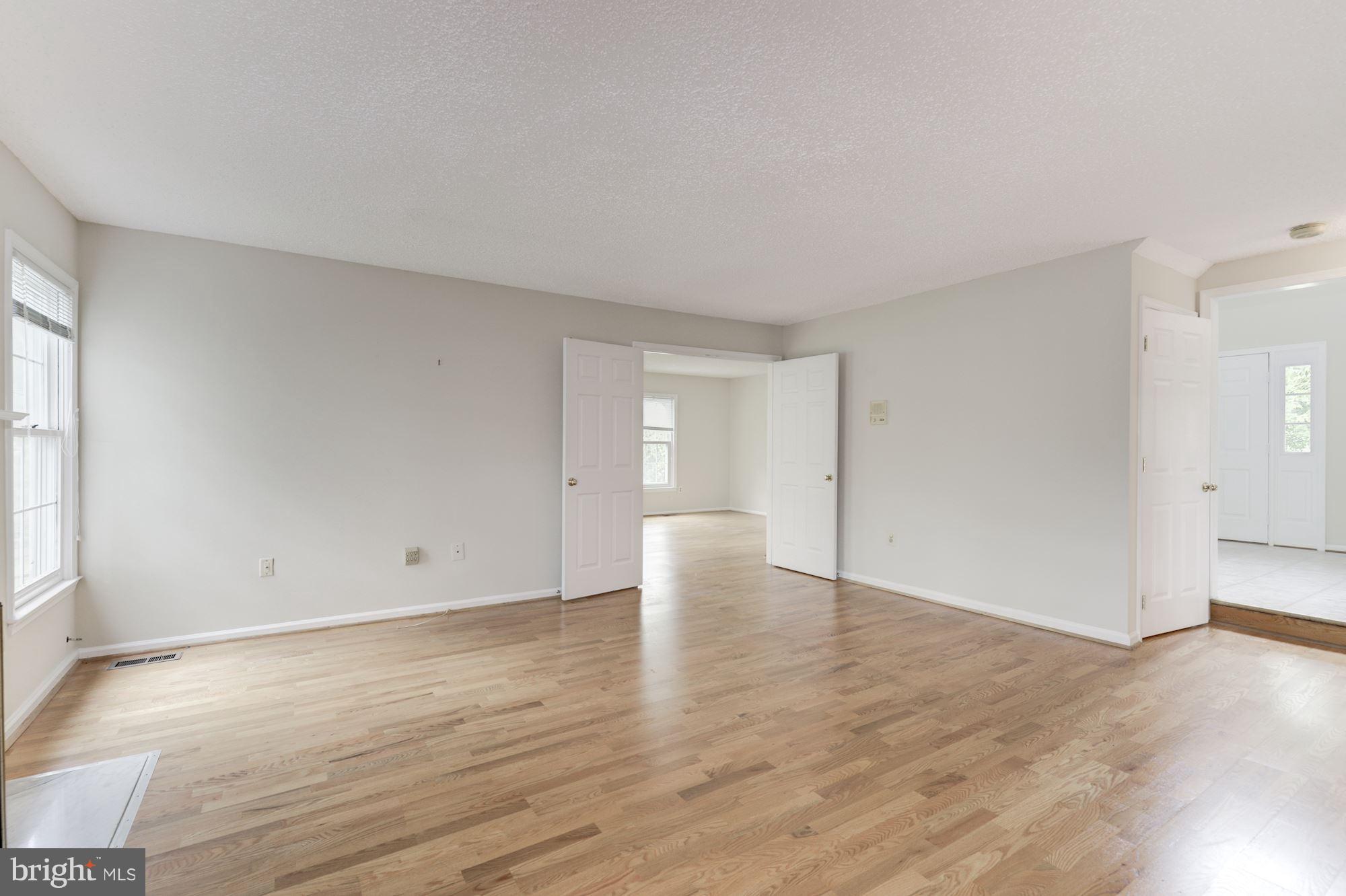 13561 Coachlamp Lane Silver Spring, MD 20906 - Photo 10 of 30 Family Room 1.0