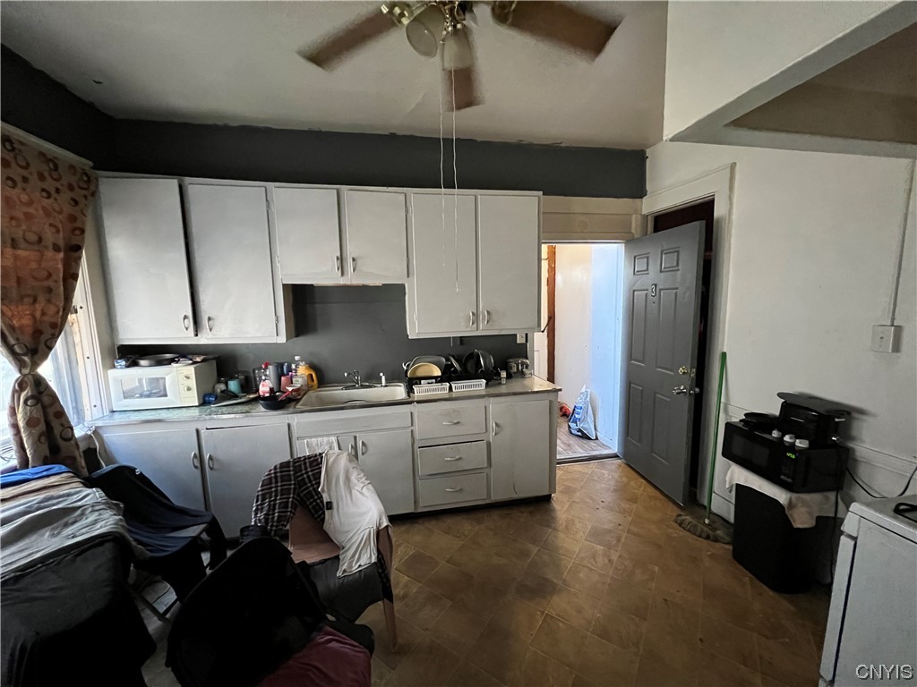 809 1st N Street Syracuse, NY 13208 - Photo 3 of 17