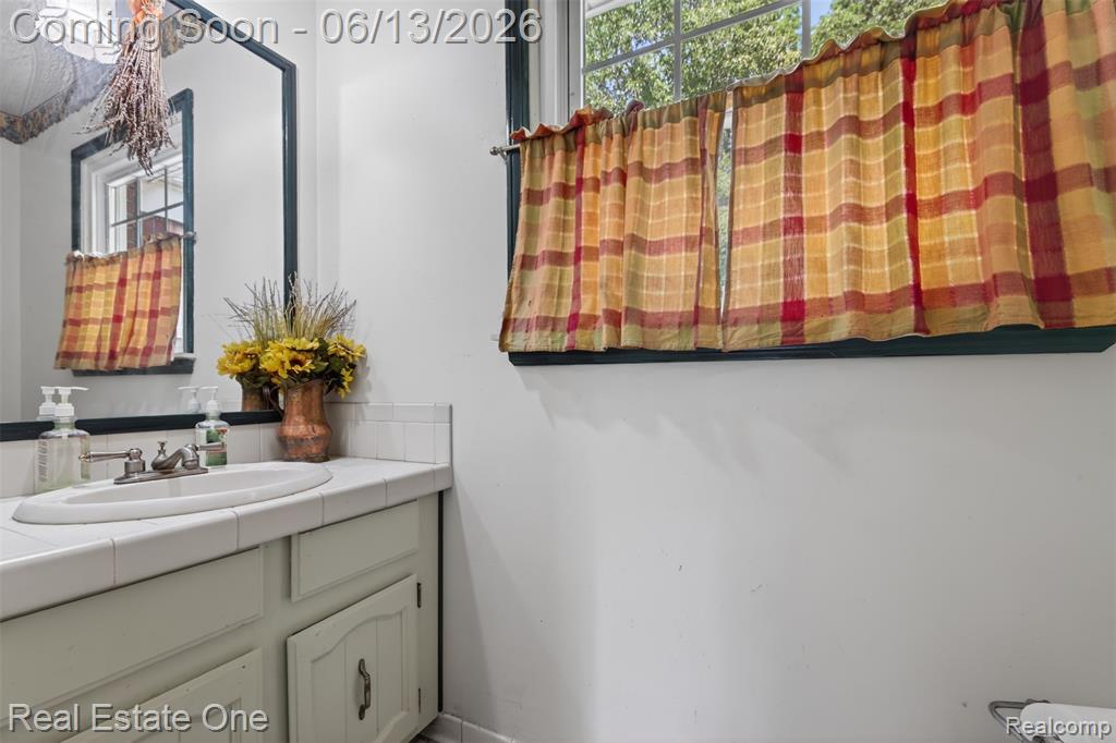 5466 Grange Hall Road Holly, MI 48442 - Photo 22 of 44